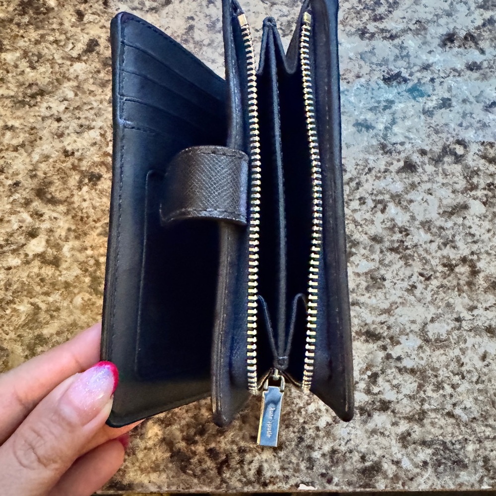 Kate Spade Black and Cream Wallet (Medium) - Picture 4 of 5